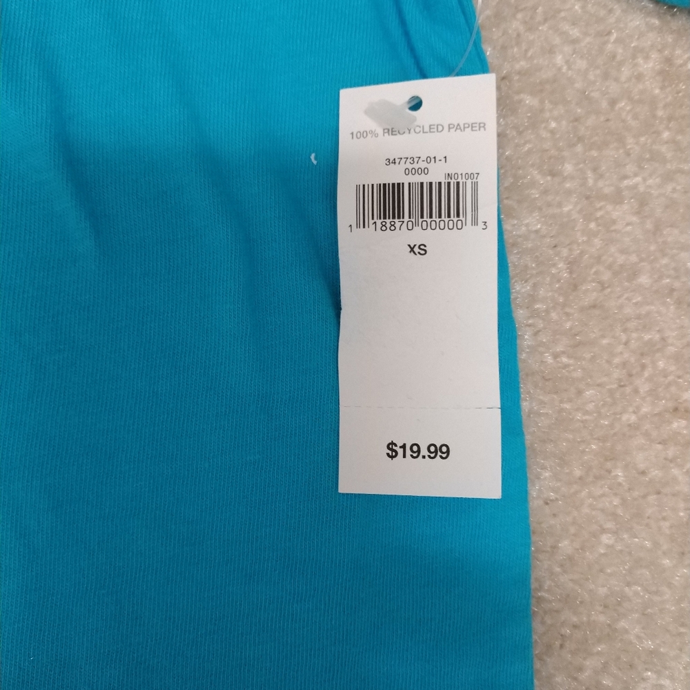 Women's Gap XS T-shirt Teal NWT.